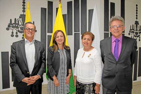 Yesid López López, presidente de Cidecal; Dorancy Gómez Alzate, presidenta de La Equidad; Ligia Castaño Betancur, de Cootilca, y