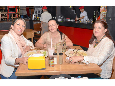 Al restaurante Il Forno fueron Gloria Lucía Pava Miranda, Sandra Patricia Ospina Salazar y Olga Esperanza Jaramillo Salazar. 