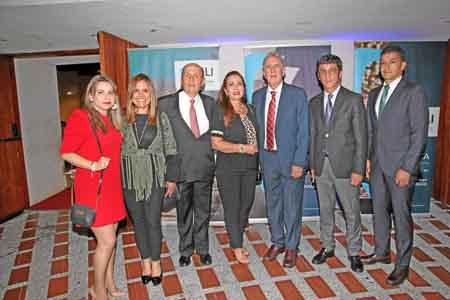 Libia Cobra, Alejandra Ordóñez, Juan de Dios Cárdenas, Luz Stella Cardona, Fernando Dávila, Billy Escobar y Javier Arango. 