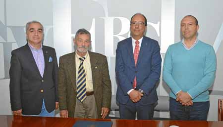 Alejandro Ceballos Márquez, rector electo de la Universidad de Caldas; Alberto Moreno Armella; Felipe César Londoño López, recto