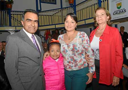 Humberto González Giraldo, Daniela González Mejía, Lina Clemencia Mejía Castaño y Marleny Castaño Ramírez.
