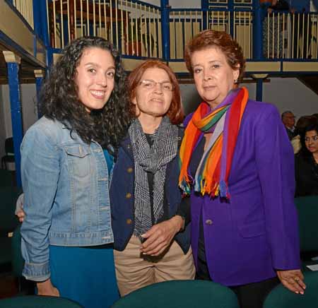 Paola Jaramillo Guayara, Consuelo Guayara Sánchez y Gladys Cardona Cortés.