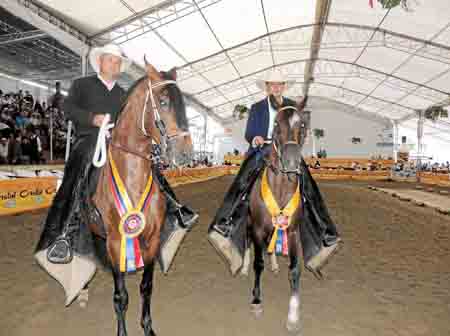 Óscar Aguirre y Roberto Carlos Arias ganaron en las modalidades de Campeón Reservado y Gran Reservado de la Trocha. 