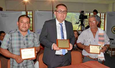 Reconocimiento como víctimas del conflicto armado Uriel Idárraga Tibaguy, José Rubiel Gallego Salazar y Alcibiades Muñoz Valenci