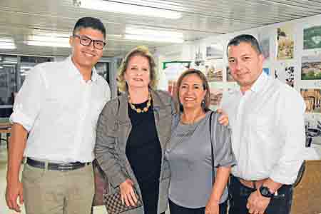 Mateo León Díaz, Elvira Escobar de Restrepo, María Teresa Díaz Zamora y Wilson Celis Moreno.