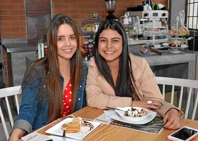 Manuela Gómez Avendaño y Sara Ruiz Álvarez compartieron en el restaurante Artesá.