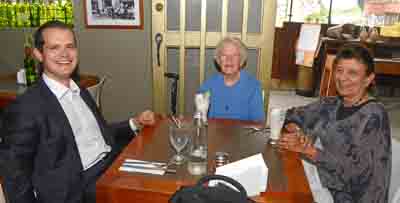 En el restaurante Alto Pasti Trattoria se reunieron Andrés Ruiz Van den Enden, Irma Van den Enden y Nubia Amador de Van den Ende