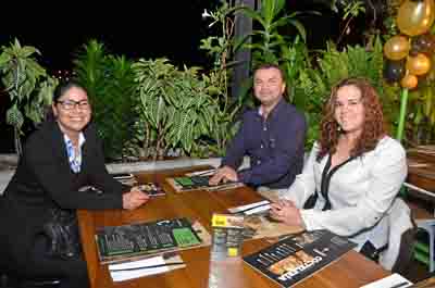 Catalina Puentes Vargas, Elvis Vargas González y Ana María Gutiérrez Castro compartieron en una comida en el restaurante Cortesa