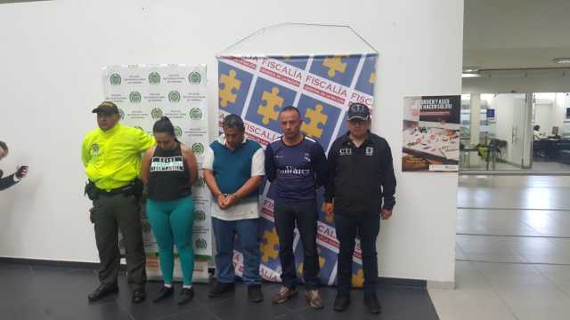 Fotos Policía | LA PATRIA A Aparicio lo detuvieron en Barranquilla. A Milton, en Bogotá. En Manizales se hizo pasar como bodegue