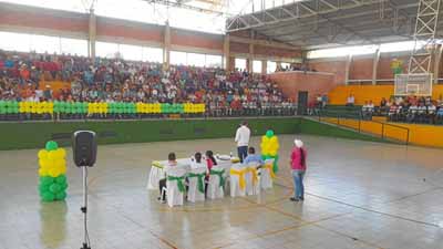 Fuerza a los agricultores