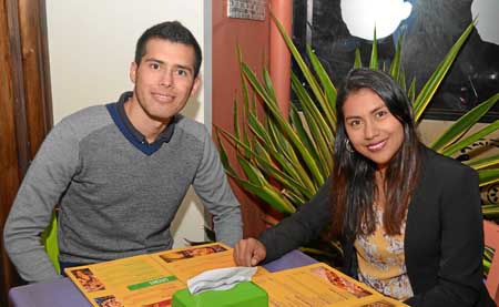 El restaurante de comida mexicana el D.F fue el elegido de Patrick Macías Pérez e Ingrid Jiménez Macías.