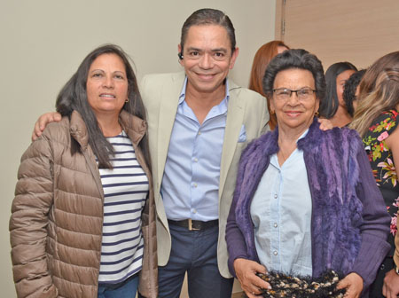 Beatriz Helena Montes Castellanos, Aldemar Abelardy Londoño y Olga Castellanos de Montes. 