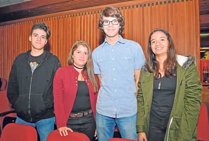 Jimmy Ospina Hoyos, Alexa Ospina Hoyos, Juan Sebastián Galeano y Silvana Holguín Hoyos.