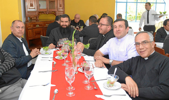 Edison Hernández Valencia, Camilo Castellanos Rubio, Julián Garcés Londoño, Héctor Fabio Noreña García y Gilberto Gómez Hincapié