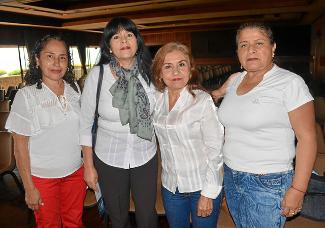 Amparo Arango Bedoya, Alba Ruth Villegas Duque, María Aseneth Ocampo Gutiérrez y Luz María Trejos Arango.