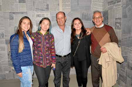 Salomé Salazar Ravagli, Paula Ravagli Molina, Gustavo Gómez Pérez, Zahira Ravagli Molina y Carlos Darío Aguilar Díaz.