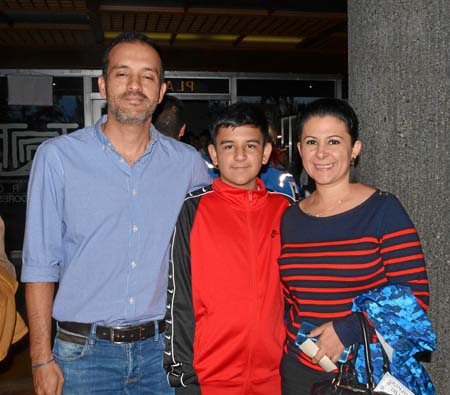 Iván Jiménez Martínez, Sebastián Jiménez Toro y Lorena Toro Tirado.