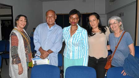 Luz Stella Tabares Amador, José Uriel Chica Cardona, Nohemy Pino Mena, Liliana Chica Cardona y María Elvira Escobar Gutiérrez.