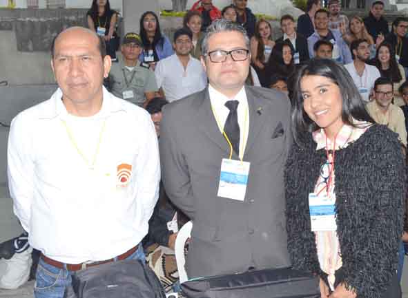 Nixon Cueva Márquez, Diego Restrepo Zapata y Edna Carmona Guevara.