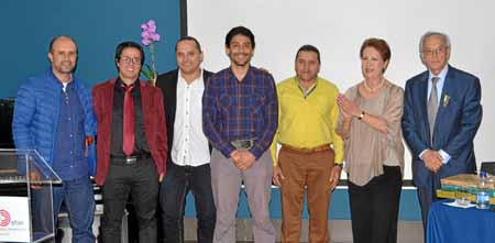 Freddy Duque Sánchez, John Alejandro Arias, Andrés Loaiza Quintero, Tomás Tapia y Hernando Escobar Mejía, docentes con más de 10