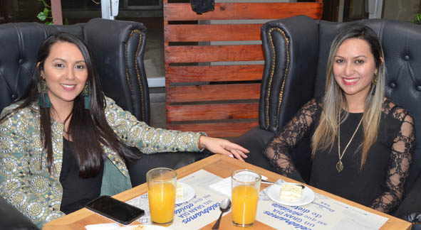 En El Dauntaun compartieron Jhenifer Cifuentes Ospina y Tatiana Cifuentes Ospina.