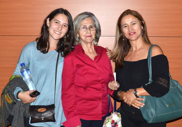 Dana Lucía Buttner Madrid, Dolly Valencia de Madrid y Beatriz Elena Madrid Valencia.