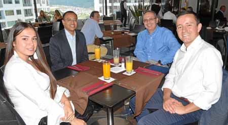 La Misión de Sabios del Gobierno Nacional también se reunió en esta sede del Club Manizales. Acudieron Karen Montes Manrique; An