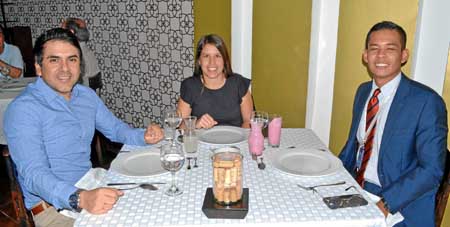 Rodrigo Valencia Llanos , Jenny Restrepo Morales y Juan David Aguilar Salamanca , de  DELOITTE Firma Internacional estuvieron Vi