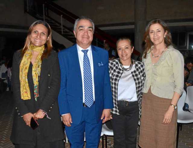 Patricia Salazar Villegas, Alejandro Ceballos Márquez, Mónica Palacio Aguilera y Claudia Jaramillo Ángel.