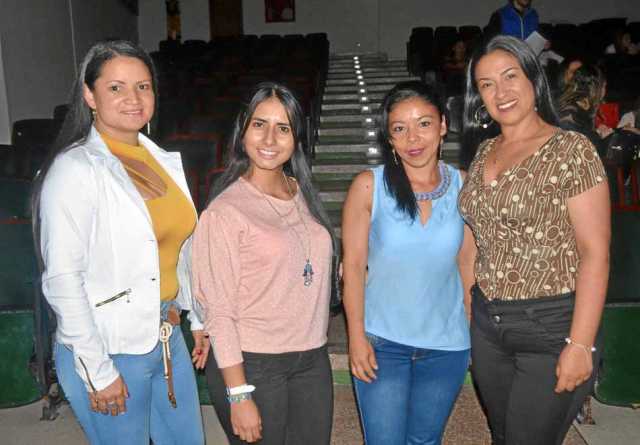 Mary Luz Salazar Pérez, Yuliana Andrea Bedoya Ocampo, Luz Stella Arenas Agudelo y Sandra Milena Ballesteros Gallego