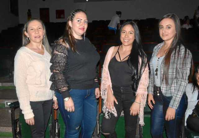 Sonia Tabares Giraldo, Lucero Velásquez Vargas, María Camila Pineda Martínez y Jenny Marcela Toro Ocampo.