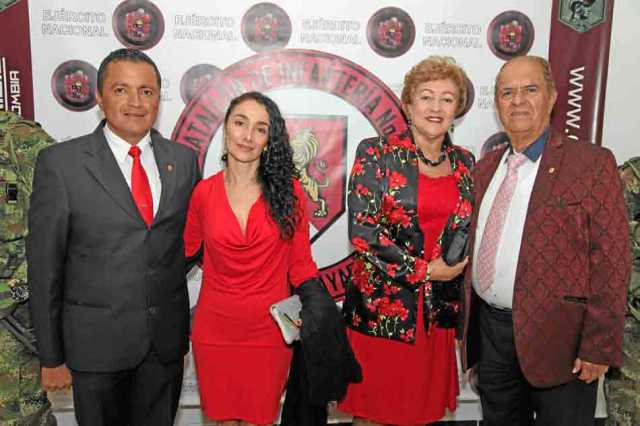Mayor Manuel Antonio Romero Cabrera, María Andrea Sánchez, Carolina Murillo y Miguel Orozco Ramírez. 