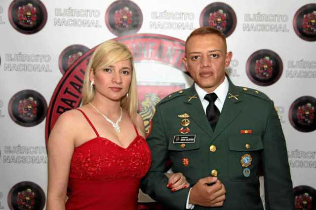 Mery Luz Soto Vásquez y subteniente David Calderón Beltrán. 