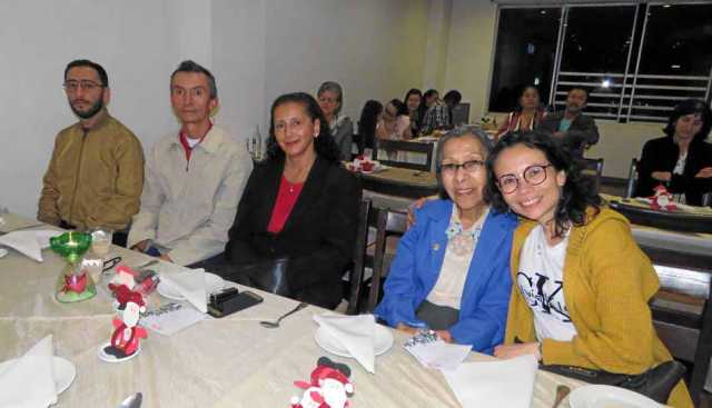 Alexánder Marín López, Luis Fernando Carmona, María Nelcy López Castro, Isabel Durán de López y María López Durán. 
