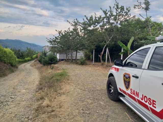 Fotos |LA PATRIA Sector donde hallaron el cuerpo. Bomberos San José acudió al lugar.