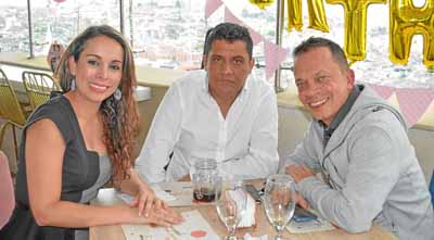 Sandra Milena Valencia Ríos, John Heberth Zamora López y Mauricio Franco Acevedo celebraron en el Club Manizales el reconocimien