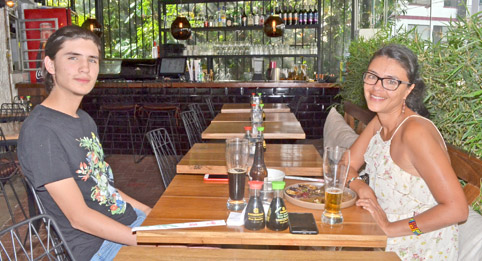 Antonio Puerta Alzate y Érika Alzate Rendón almorzaron en el restaurante Komo Asian Concept.