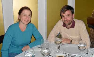 Lucie Necasova, de República Checa, y Sylvain Lemasson, de Francia compartieron en una comida en el restaurante Vino y Pimienta.