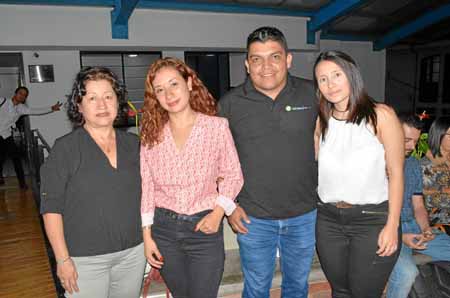 Solángel Valencia Hernández, Carolina Calle Valencia, John Pinilla Osorio y Carolina Arias Echeverri.
