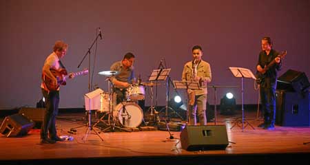Jorge Mario Sánchez Ordóñez, Federico Palacino León, Juan David Castro Morales y César Vargas de Jazz Tal’Combo, de Armenia.