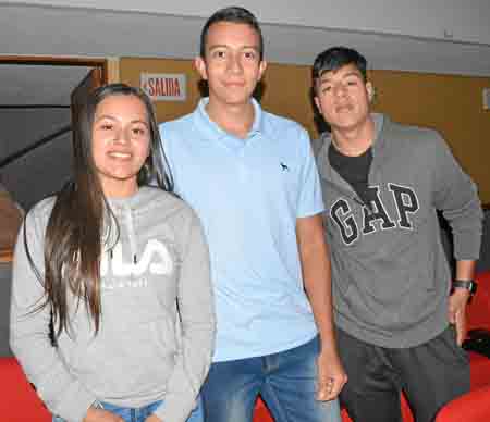 Mariana Tabares Suárez, Juan Guillermo Flórez Ríos y Alejandro Barco Buriticá.