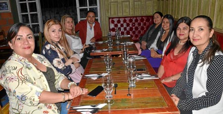 Margarita María Vallejo Escudero, Daniela Lucía Orrego Álvarez, Mónica Álvarez Castaño, Javier Álvarez Castaño, Nancy Álvarez Ca