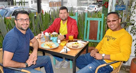 John Henry Acevedo Parra y Sandro González Clavijo ofrecieron un almuerzo en Changó para homenajear a Jairo Andrés Padilla Julio