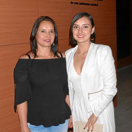 María Clara Berrío Buitrago y Daniela Montoya Berrío.