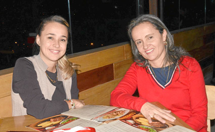 Natasha Molina Vélez y María Helena Zuluaga García compartieron en el restaurante Il Forno.