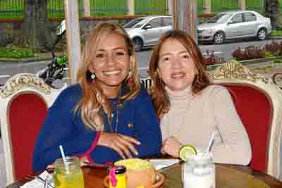 Claudia Guerrero Lozano y Gloria Isabel Aristizábal se reunieron en un almuerzo en el restaurante Calendaria.