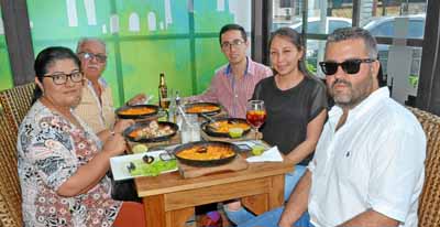 En el restaurante Eñe celebraron en un almuerzo Olga Janeth Martínez Díaz, Jorge Eduardo Gómez González, José David Gómez Martín