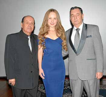 Betuel Cano Bedoya, Laura Michel Giraldo Aristizábal y José Abelardo Cano Bedoya.