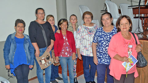 Betty León Castañeda, Mercedes Tejada Gallego, Gloria Amparo López Tovar, Fabiola Bermúdez Correa, Nohemy Bermúdez Correa y Marí