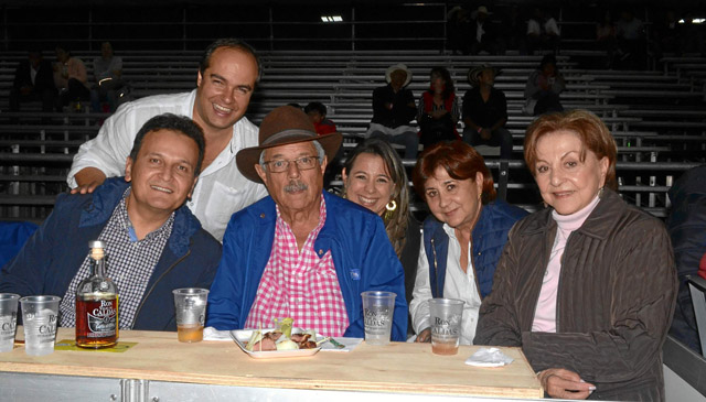 Germán Santacoloma Osorio, Juan Manuel Jaramillo Hoyos, Gabriel Escobar Ángel, Marcela Escobar Armel, Piedad Armel de Escobar y 